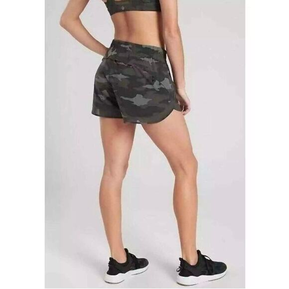 Athleta Women's Camo Printed Mesh Racer Run Short‎ 4” Sports Multicolor Size XL - Picture 1 of 9